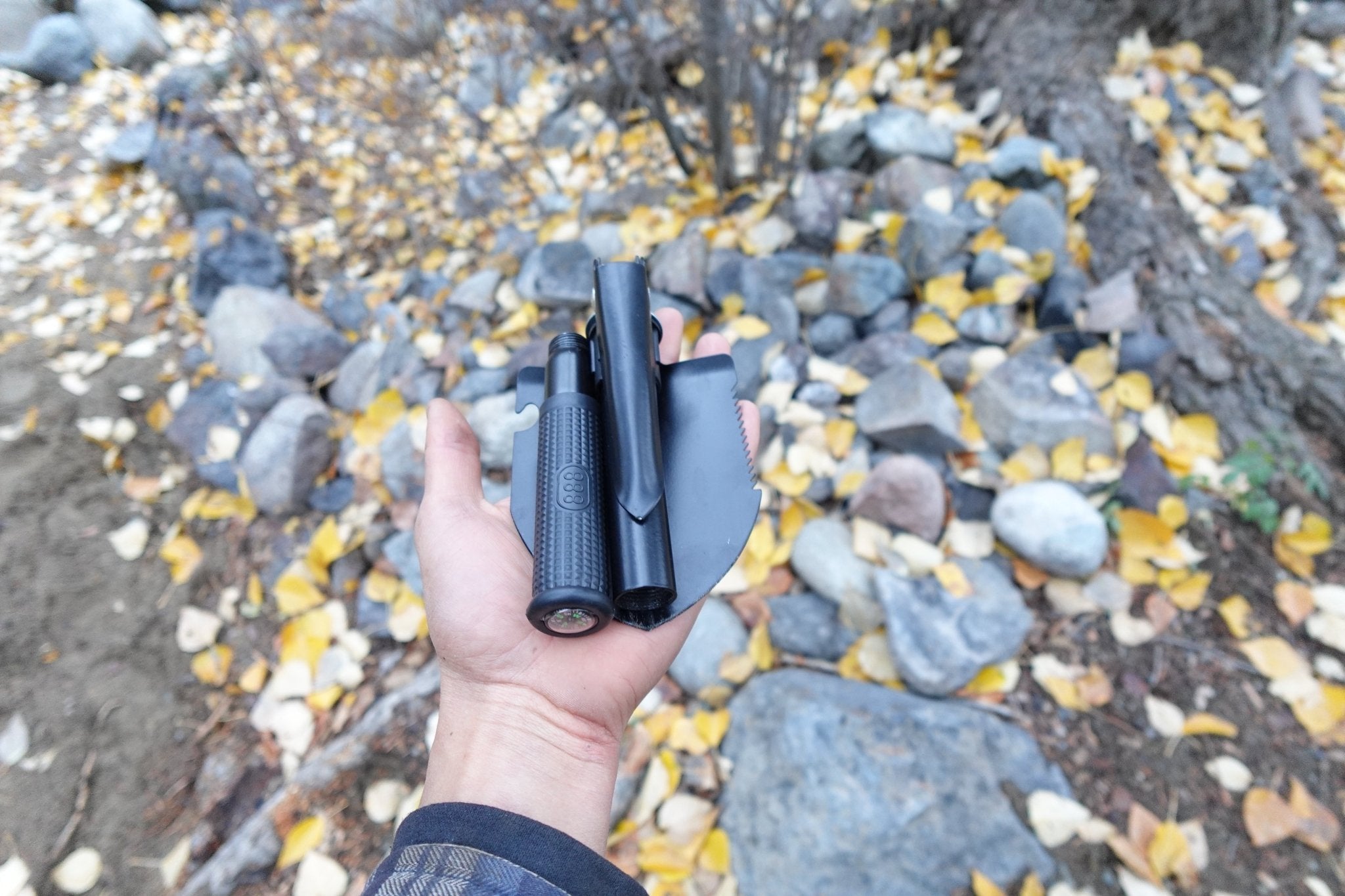 Military Buddy - 5 in 1 military shovel - Cambium Camping